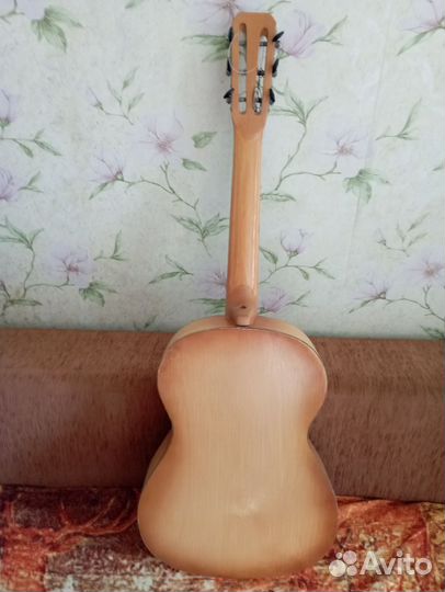 Классическая гитара бу