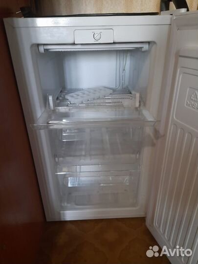 Холодильник маленький