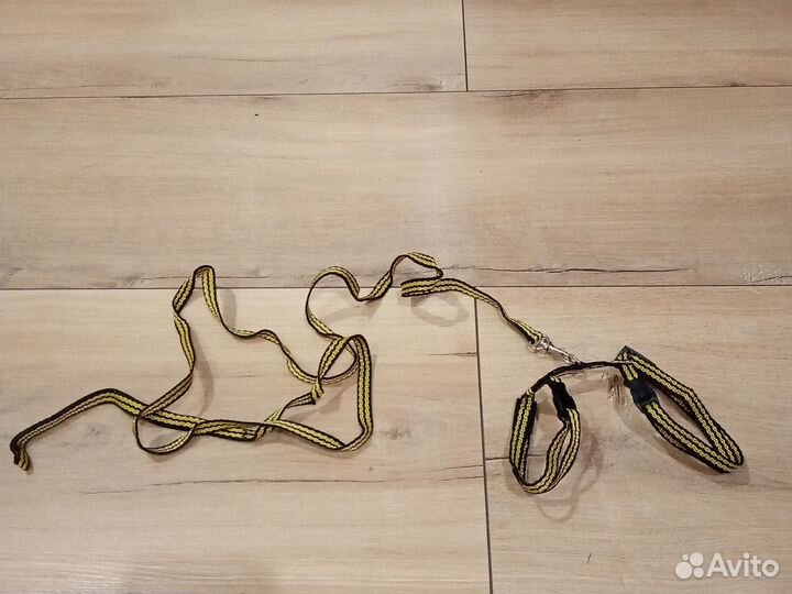 Шлейка с поводком