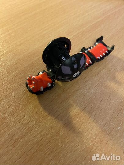 Бакуган Wormquake стихия тьмы 530g