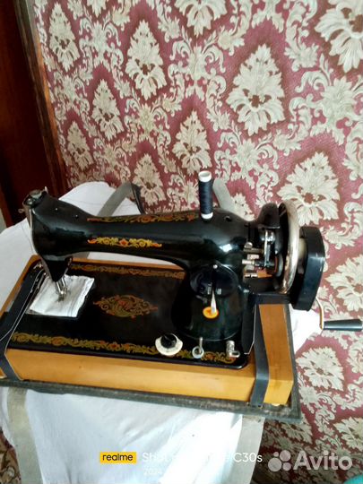 Швейная машина Подольск ручная