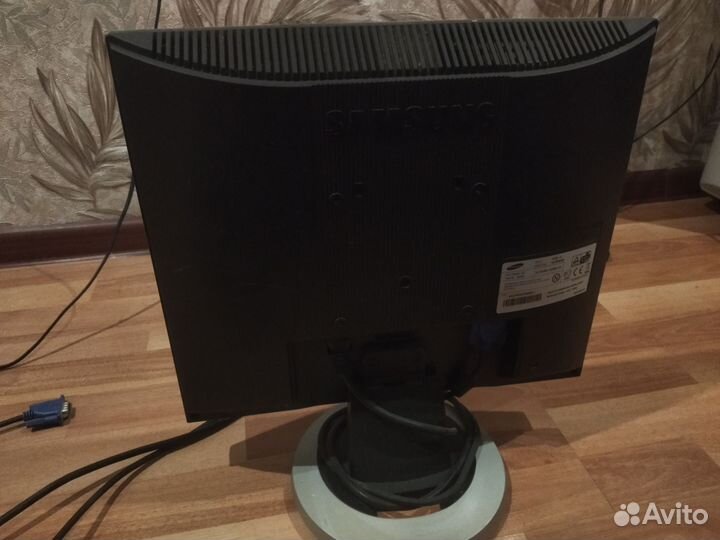 Монитор samsung syncmaster 710n