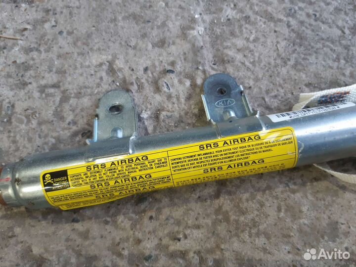 Kia Sorento 1 BL шторка боковая