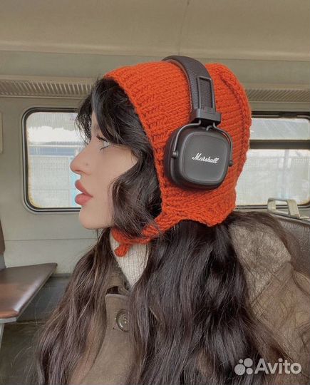 Чепчик женский