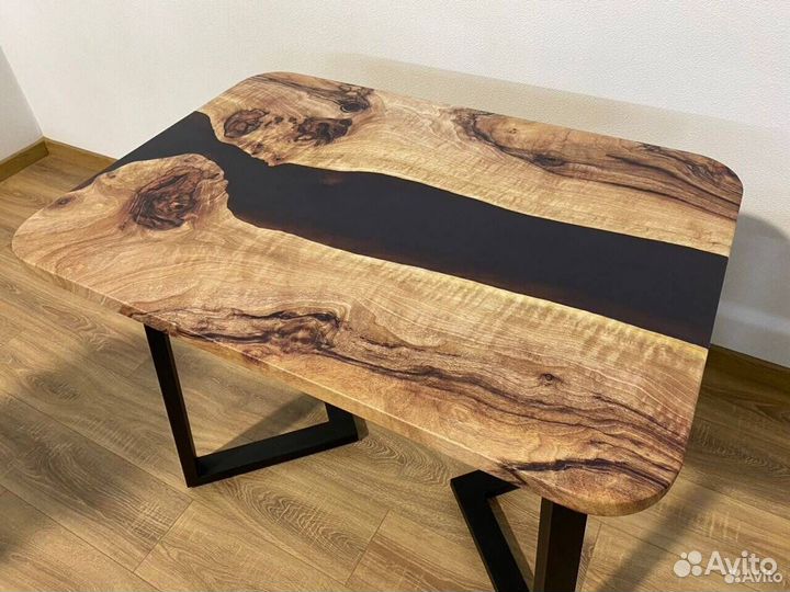 Кухонный стол лофт 'Future Table'
