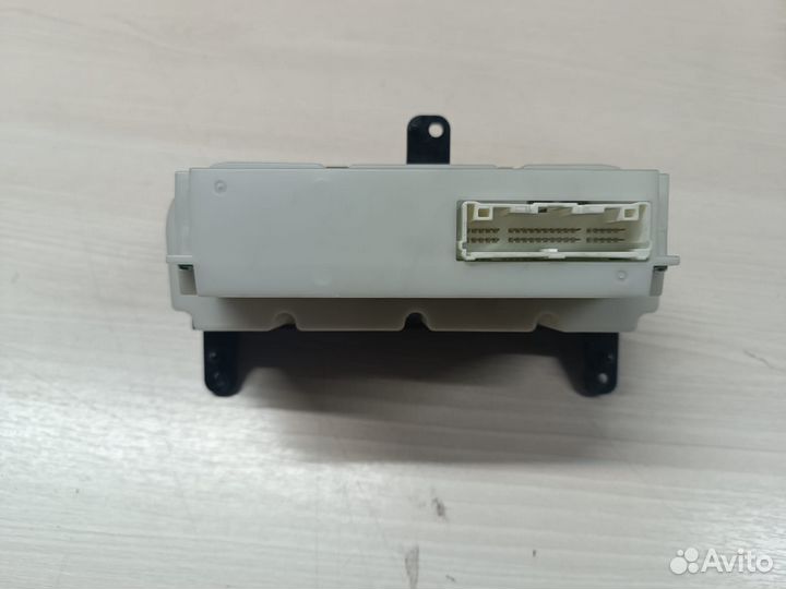 Блок климат контроля Qashqai j 10 27500BR46A