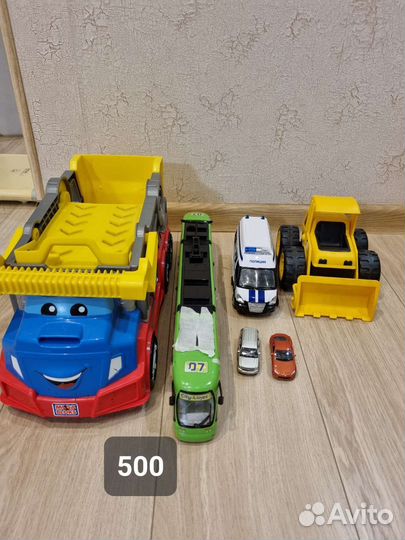 Пазлы, машинки, кубики, робот на пульте