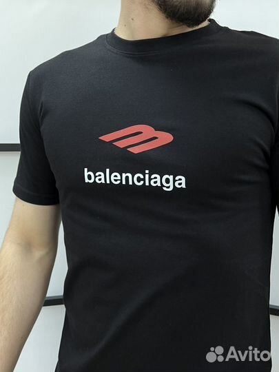 Футболка Balenciaga