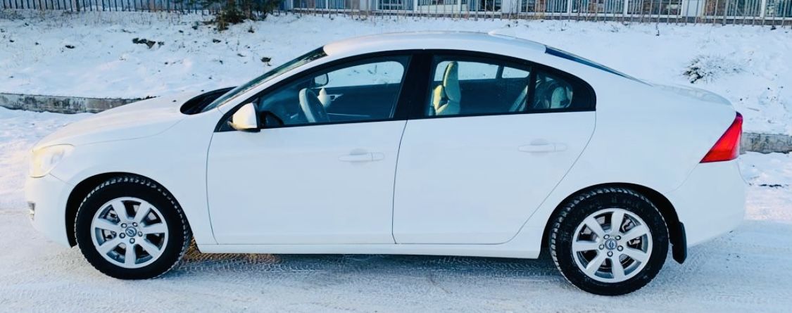 Volvo S60: фото владельца