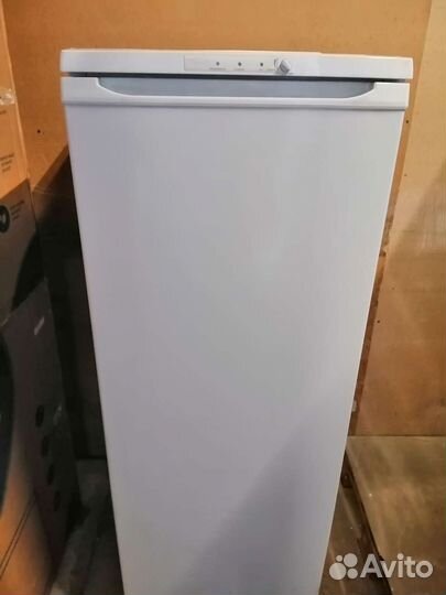 Морозильник новый