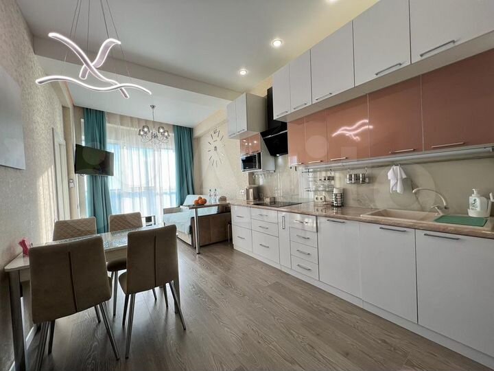 2-к. квартира, 60 м², 11/13 эт.