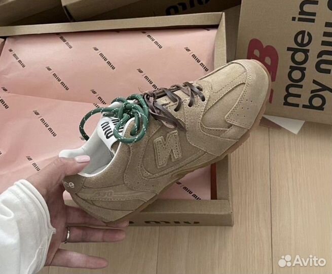 Кроссовки new balance 530 x miu miu