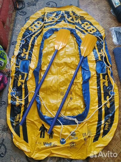 Детская надувная лодка. Есть прокол