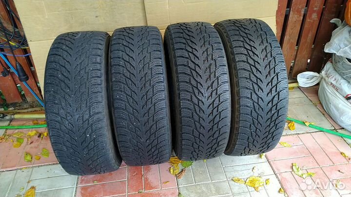 Nokian Tyres Hakkapeliitta R3 SUV 225/60 R17 103R