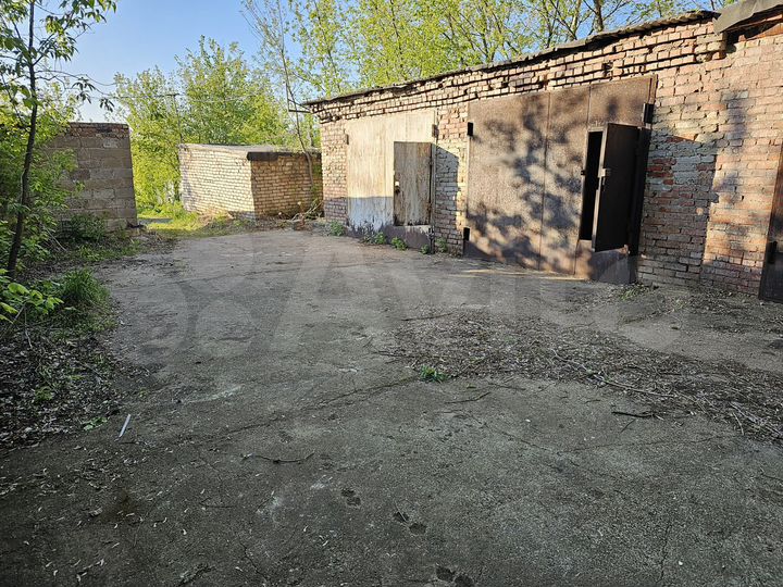 Гараж, > 30 м²