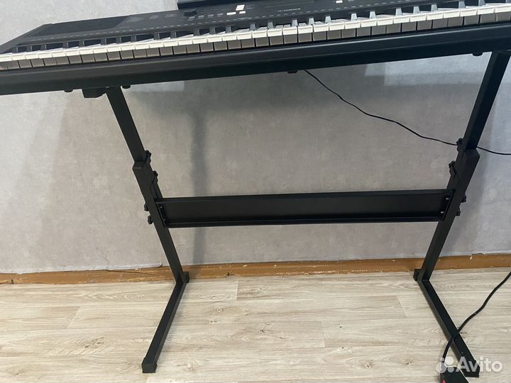 Продам синтезатор Yamaha
