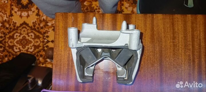 Подушка двигателя Mercedes