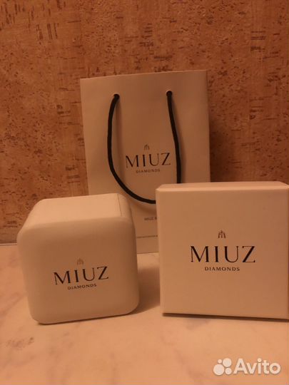 Коробка для ювелирных украшений