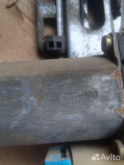 Стеклоподъёмник задний левый Mercedes w163