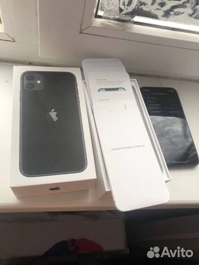 iPhone 11, 64 ГБ