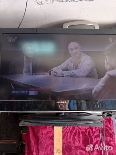 Телевизор samsung