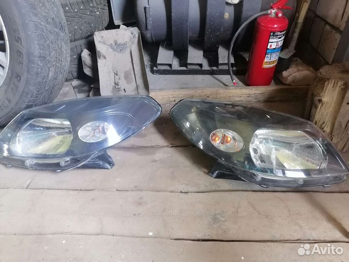 Фары на renault sandero 2009-2014