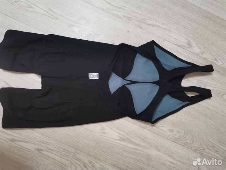 Гидрокостюм женский