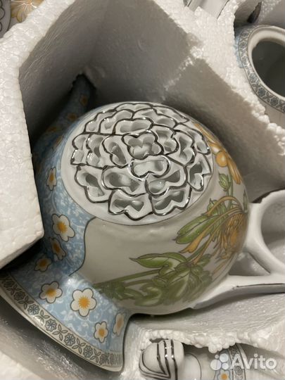 Чайный сервиз на 6 персон новый в коробке