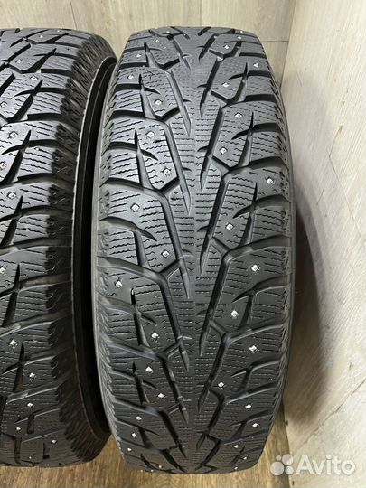 Yokohama Ice Guard Stud IG55 215/70 R16