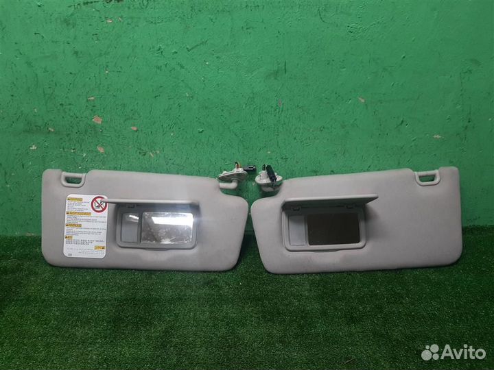 Козырек солнцезащитный (комплект) Subaru Legacy