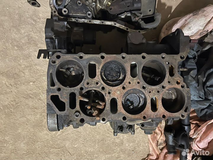 Блок Mercedes Benz Vito