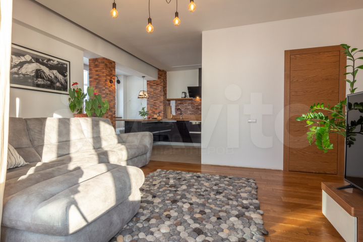 2-к. квартира, 55 м², 14/17 эт.