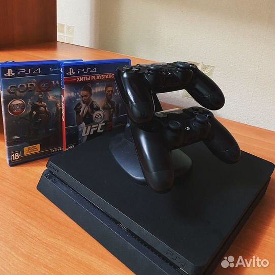 Sony playstation 4 PS4 slim 1tb