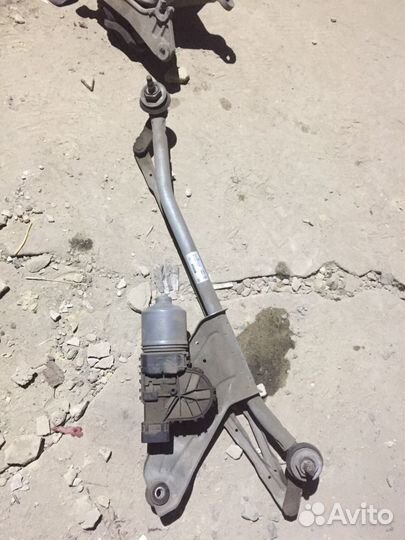 Трапеция дворников Рено Логан 2012 год