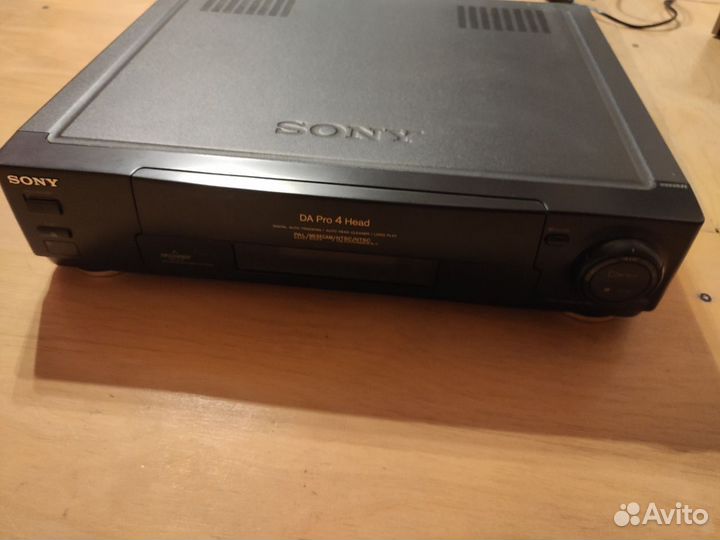 Видеомагнитофон Sony DA Pro 4 head