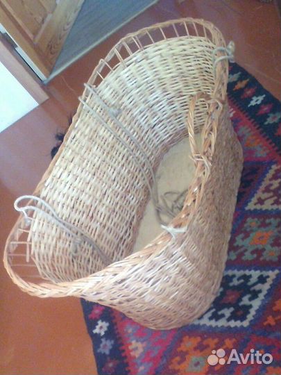 Колыбель плетеная