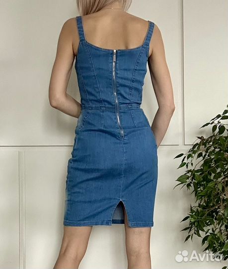 Платье джинсовое 42