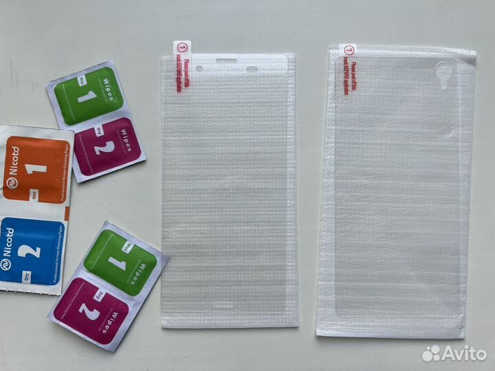 Защитные стекла на Sony Xperia Z3