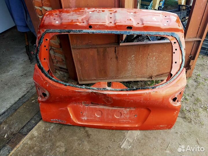 Reno kaptur Задний багажник