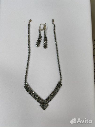 Ожерелье и серьги