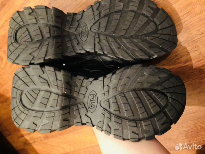 Кроссовки женские 39 размер натуральная кожа )