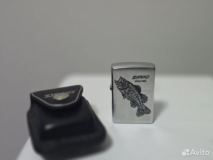 Зажигалка Zippo с чехлом
