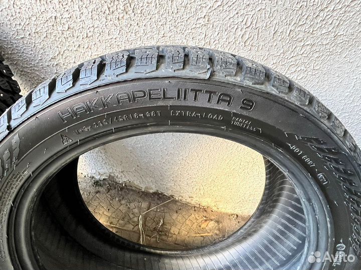 Nokian Tyres Hakkapeliitta 9 235/45 R18