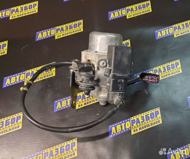 Насос вакуумный Audi Skoda Volkswagen