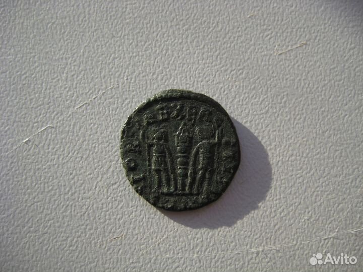 Античная древняя Римская монета (3 и 5)