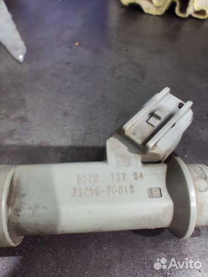 Форсунка топливная Пежо 107 1984 f9 Denso