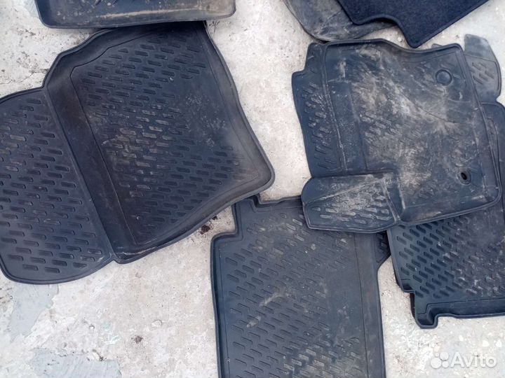 Ковры в салон автомобиля Рено Дастер