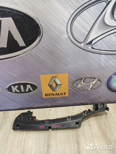 Обшивка Накладка задней стойки Renault kaptur Лев