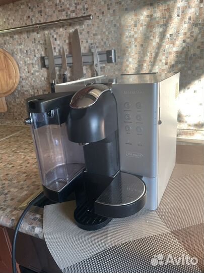 Капсульная Кофемашина delonghi nespresso