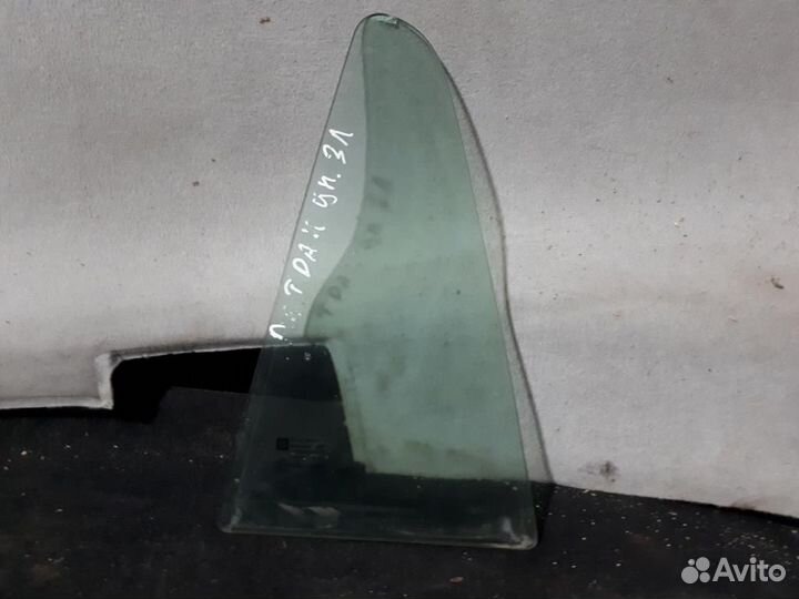 Стекло двери задней левой форточка Opel Astra H C